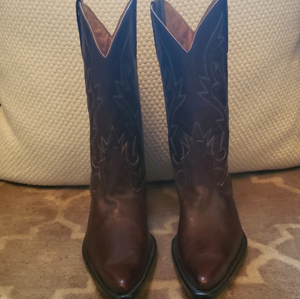 Leather cowboy boots